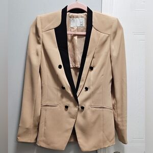 EnC Essential & Chic Beige Double-Breasted Blazer | Black Lapel